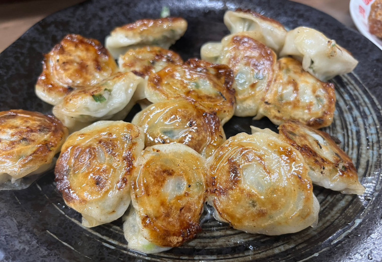 焼きぎょうざ Griled gyoza
